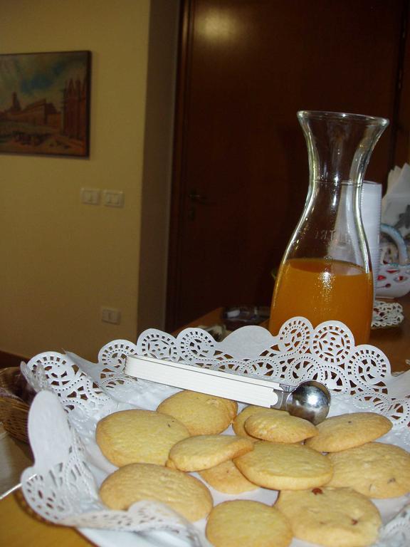 Girfalco Country House Acomodação com café da manhã Urbino Exterior foto